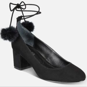 Charles David Pom Pom Shoes 10